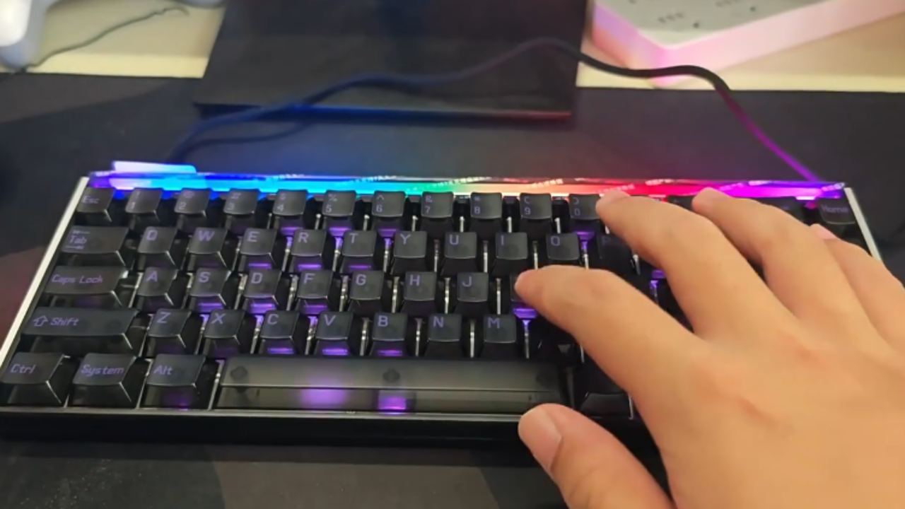 gaming keyboard, best gaming keyboard, mechanical gaming keyboard, competitive gaming keyboard, pro gaming keyboard, gaming keyboard review, Esports keyboard, customizable gaming keyboard, high-performance gaming keyboard, gaming keyboard accessories